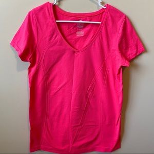 Old Navy active semi-fitted top
